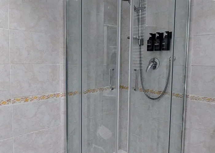 Celine Alojamento de Acomodação e Pequeno-almoço Génova